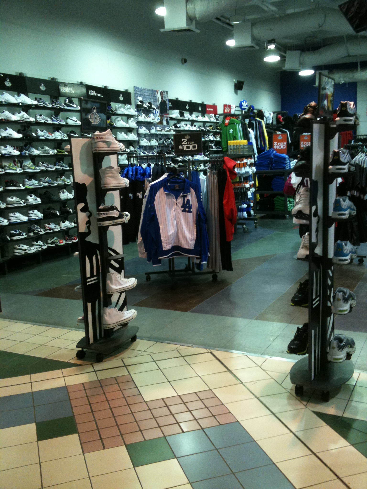 This is the FOOTLOCKER in Westfield Belconnen. Notice the lack of ...